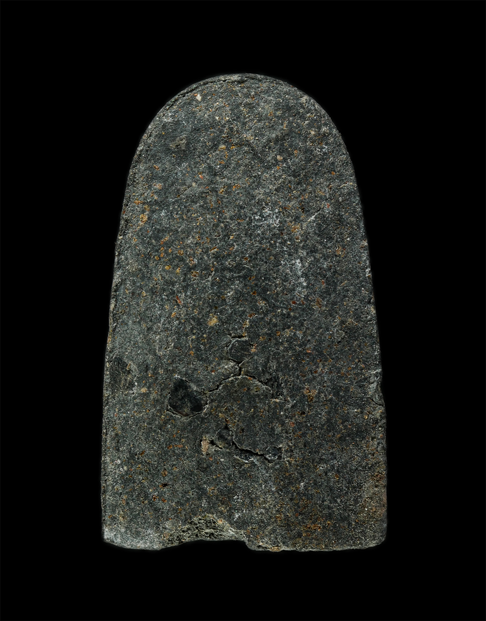 พระผงกล่องขาว17 (198)p.jpg - หลวงปู่ทวดเนื้อว่านผสมผงเหล็กไหล พิมพ์พระรอด พิมพ์กลาง วัดห้วยมงคล​ จ.ประจวบคีรีขันธ์ ปี2537 พระเก่าสวย มวลสารดี พุทธคุณรอบด้าน เด่นแคล้วคลาด ปลอดภัย | https://kamulet.in.th